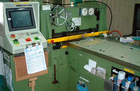 55tテーブル裁断機