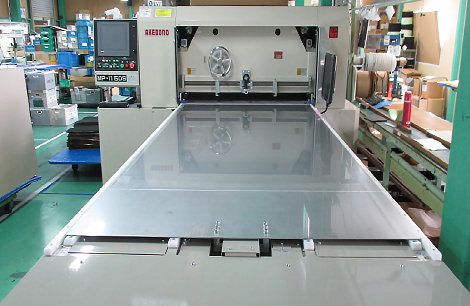 60tテーブル裁断機
